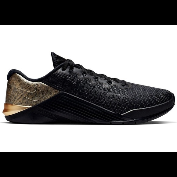 nike metcon 5 rose gold
